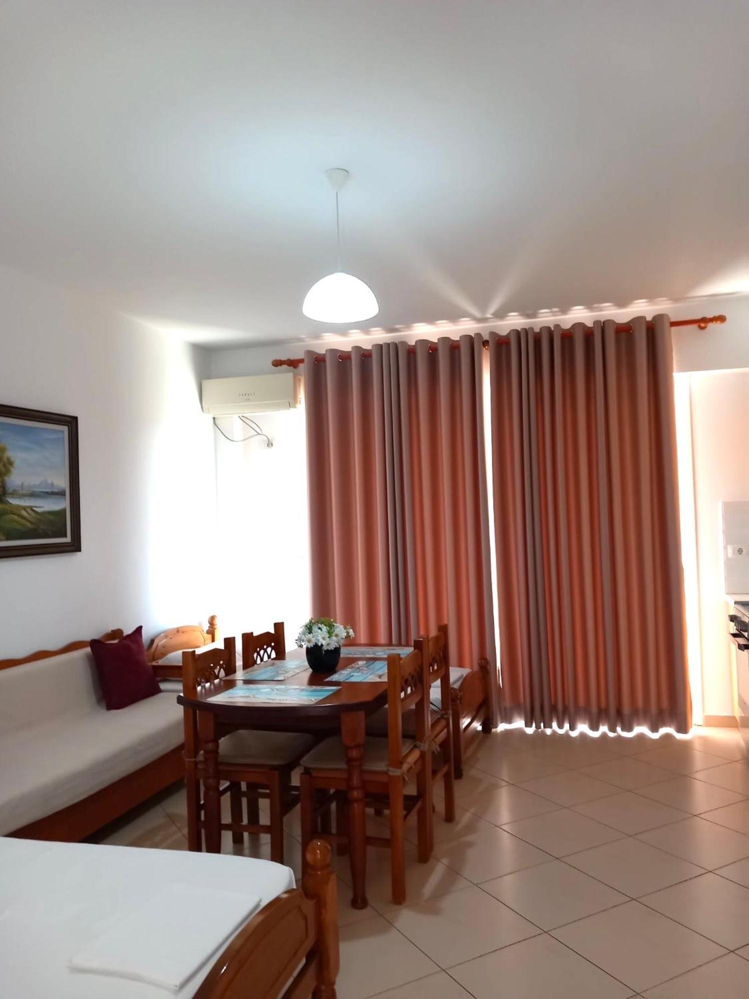 Caldera Vista Apartaments Саранде Екстериор снимка
